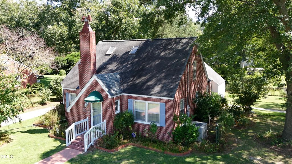 700 N Raiford Street, Selma