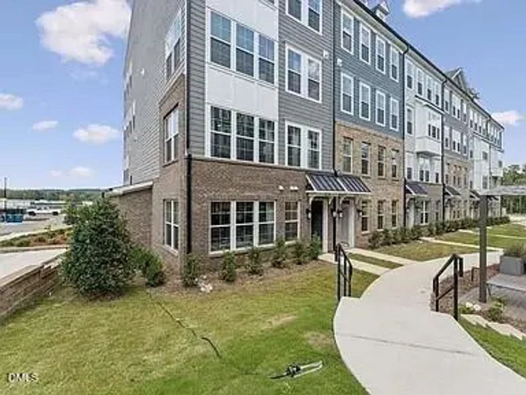 404 Gaston Park Lane 100, Wake Forest