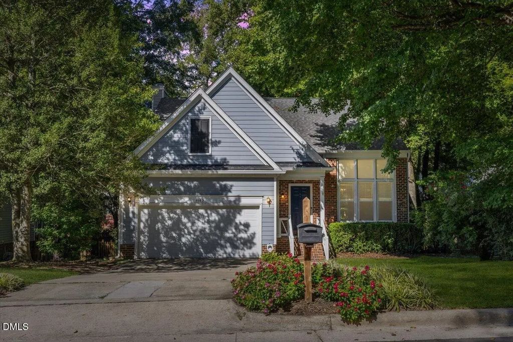 1103 Silvershire Way, Knightdale