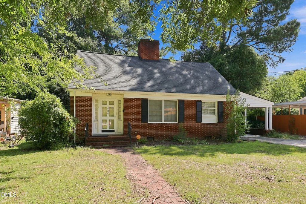 400 N Sumner Street, Selma