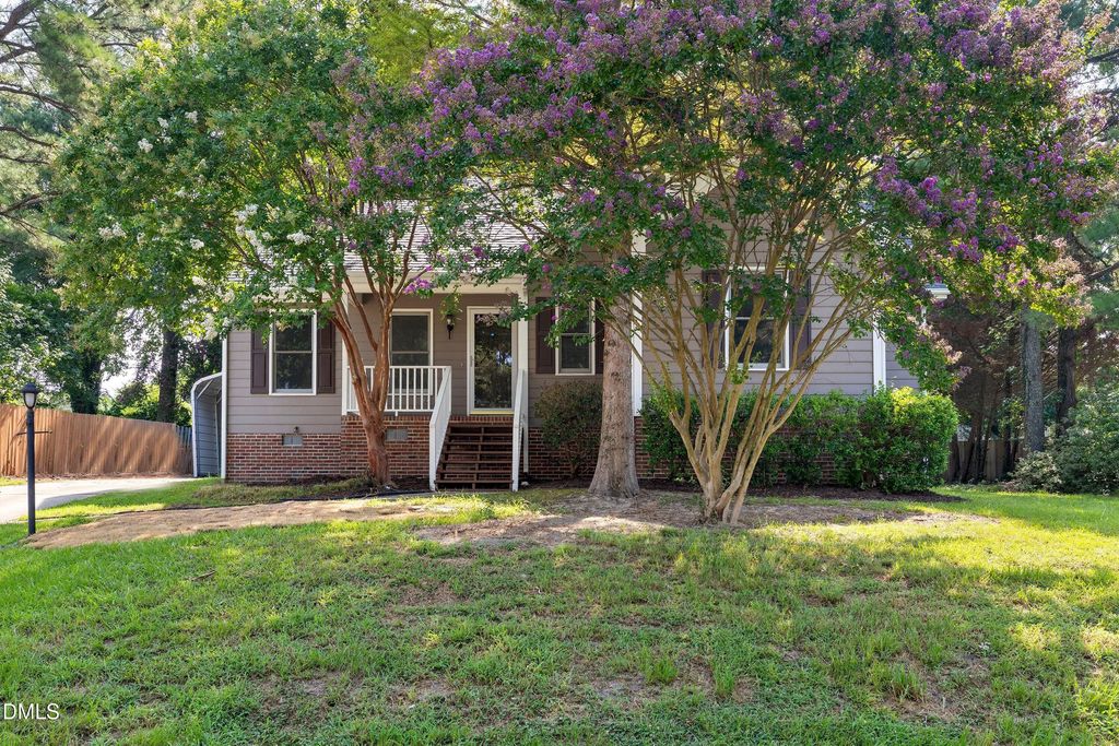 828 Alderleaf Drive, Fuquay Varina