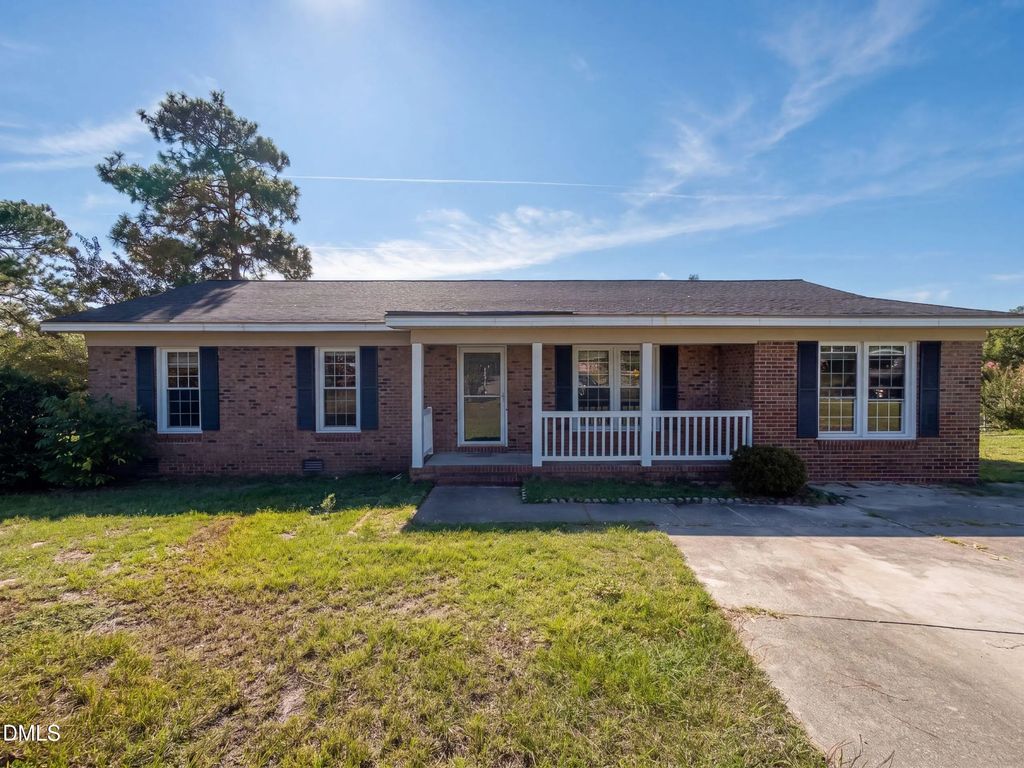 3311 Woodmere Court, Hope Mills