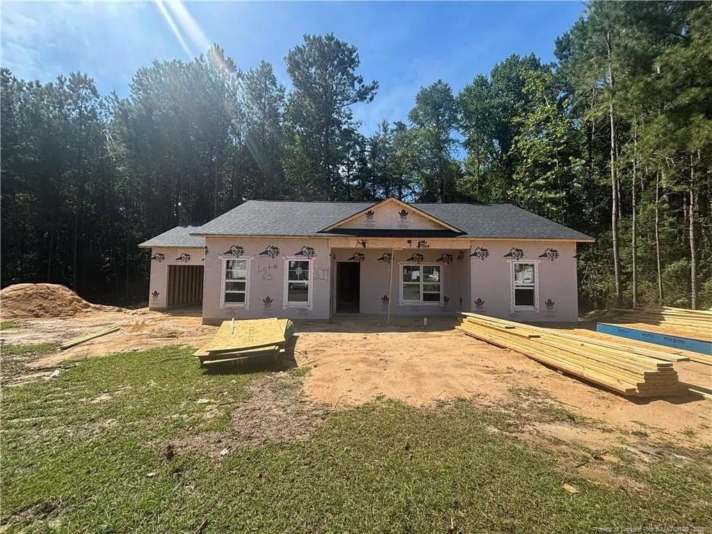 2644 Cameron Woods Lane, Fayetteville