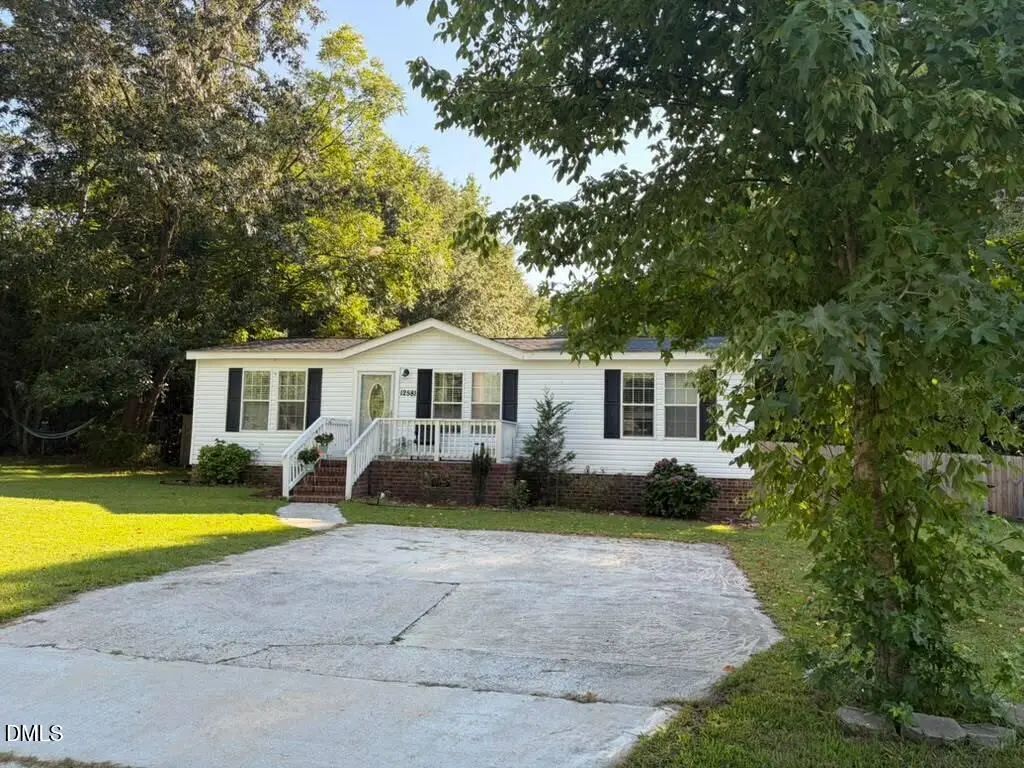 12581 South Street, Whitakers