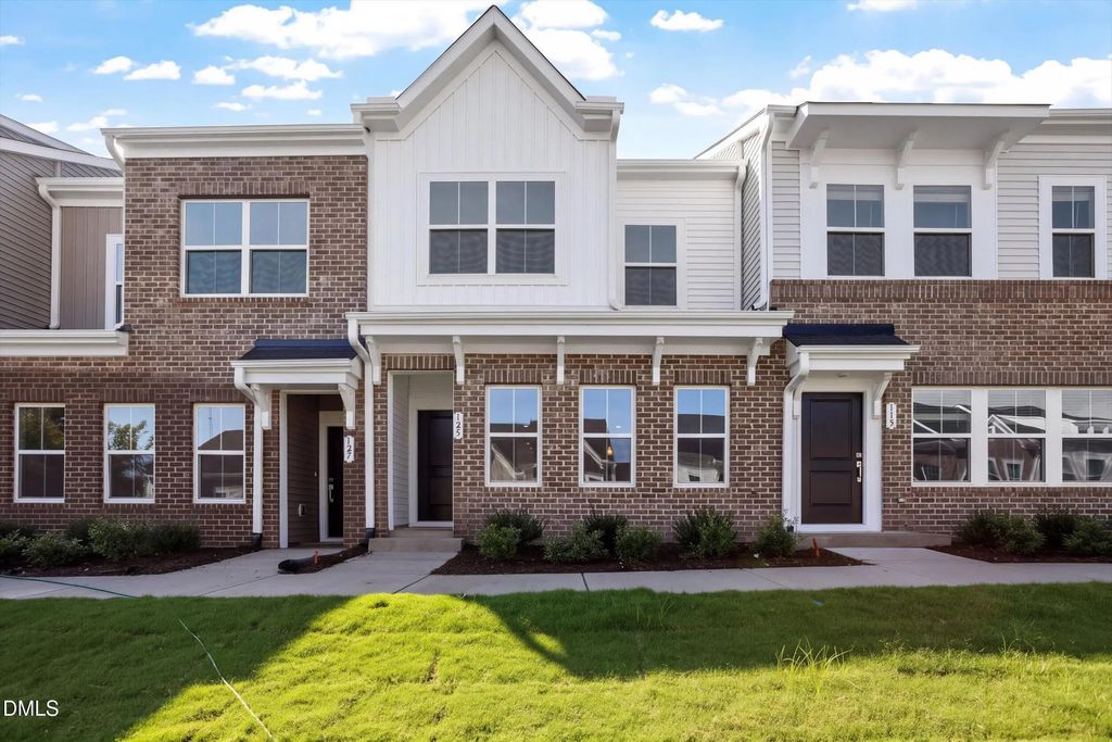 123 Wood Aster Way 298, Garner