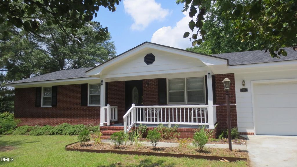 25 E North Street, Angier