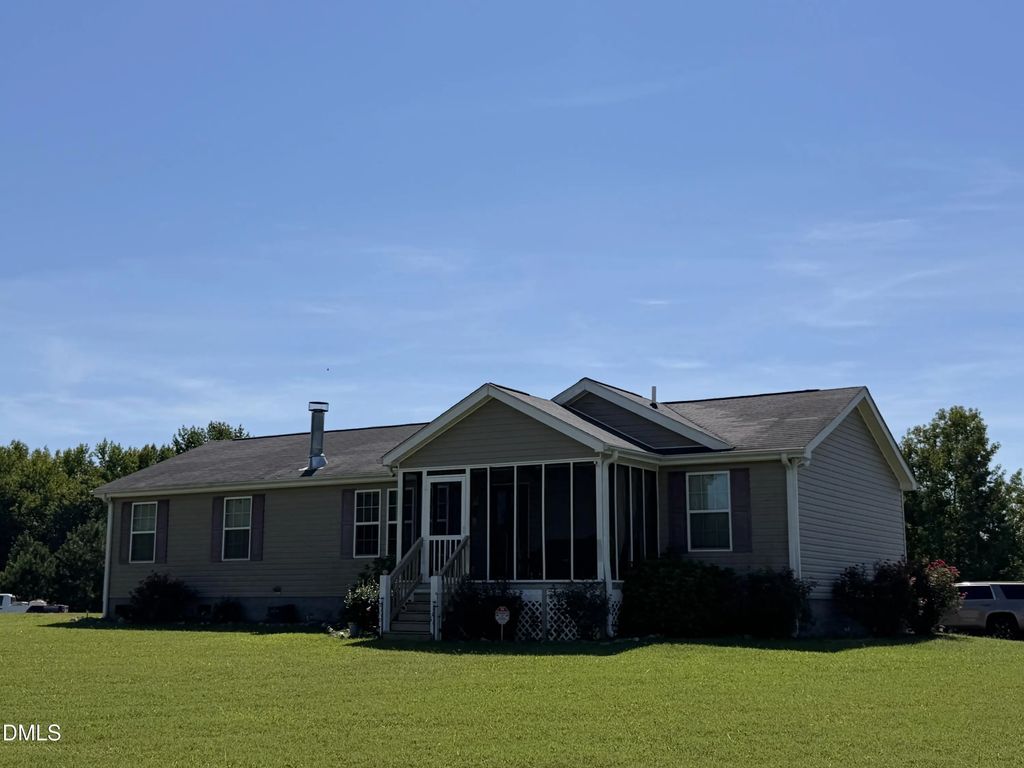 4398 Chuckie Drive, Burlington
