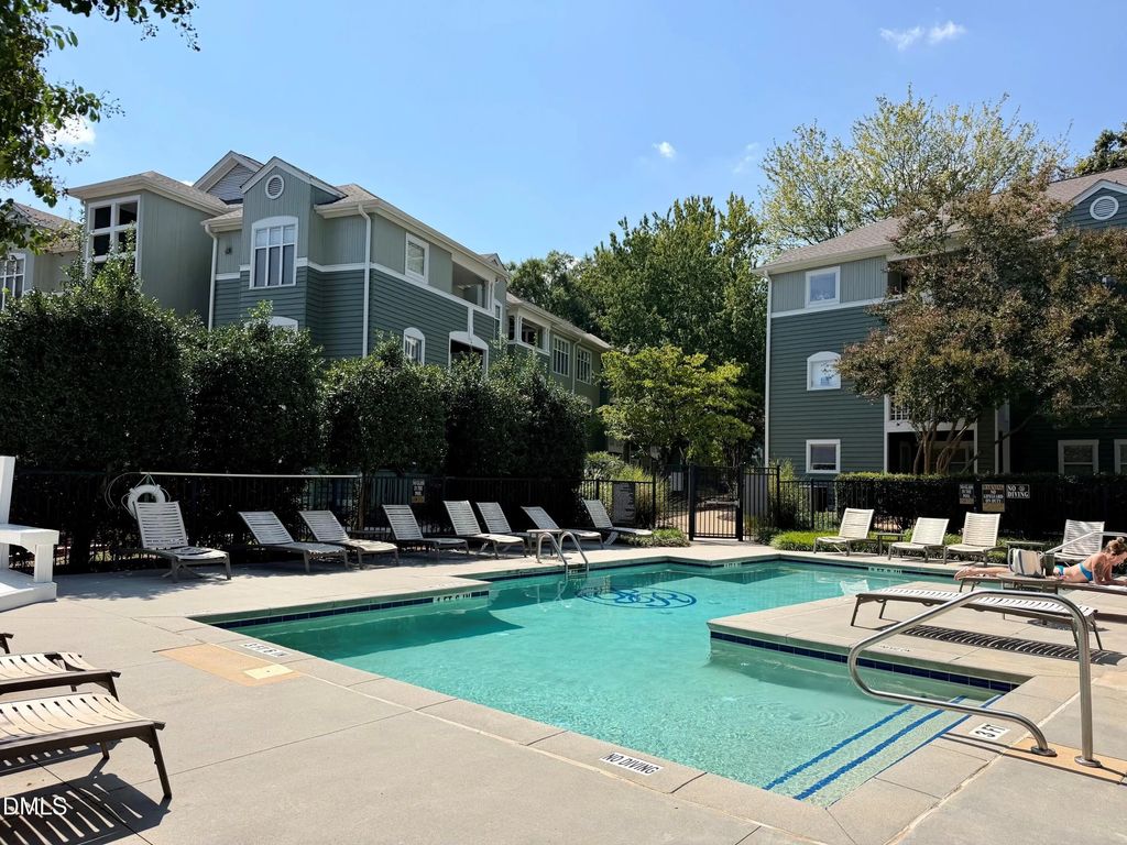 1221 Westview Lane 201, Raleigh