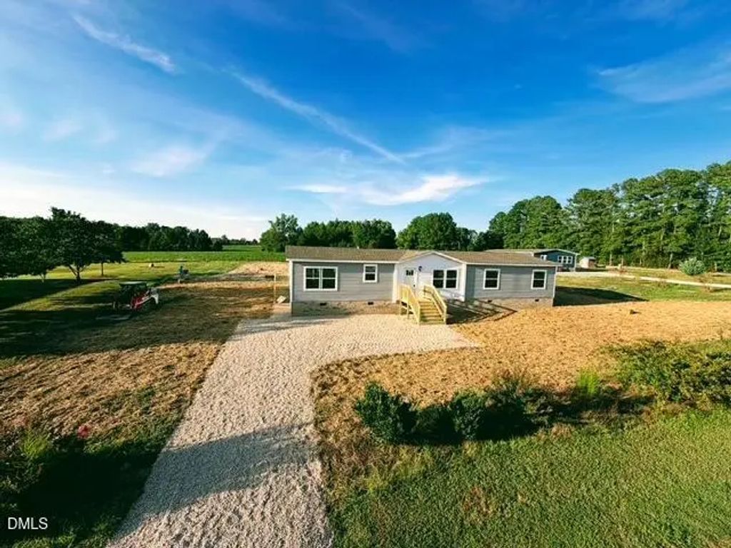 4329 N Carolina 39 N, Louisburg