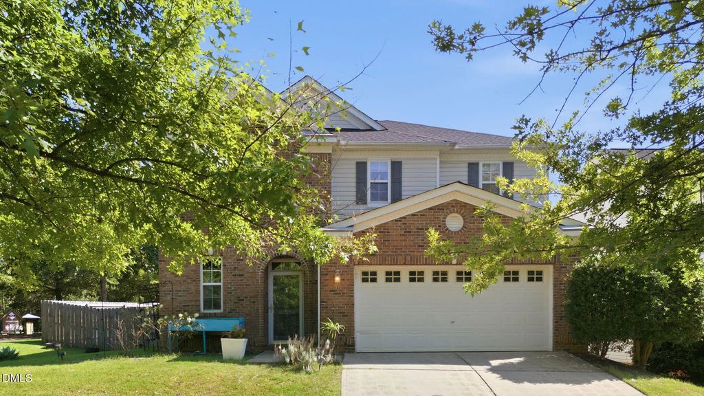 101 Amacord Way, Holly Springs