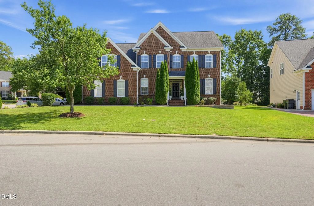 100 Drakeshire Court, Morrisville