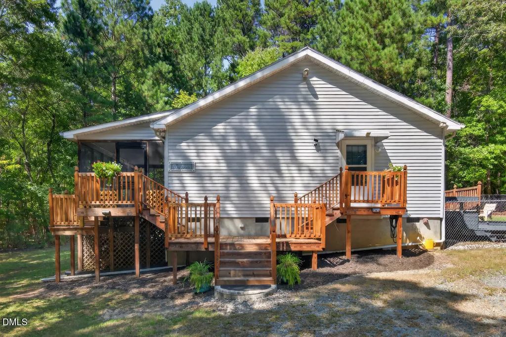 3308 Hawk Ridge Road, Chapel Hill