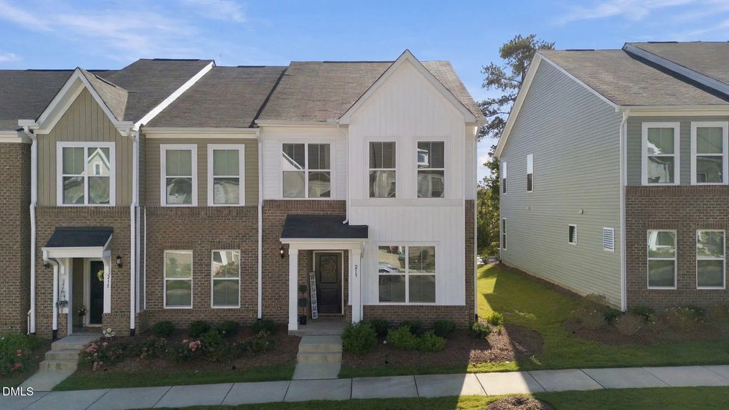219 Chesapeake Commons Street, Garner