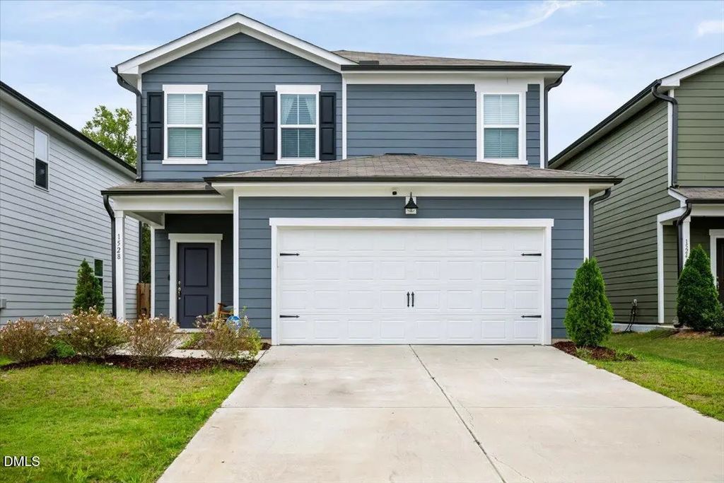 1528 Rhodes Pond Street, Wendell