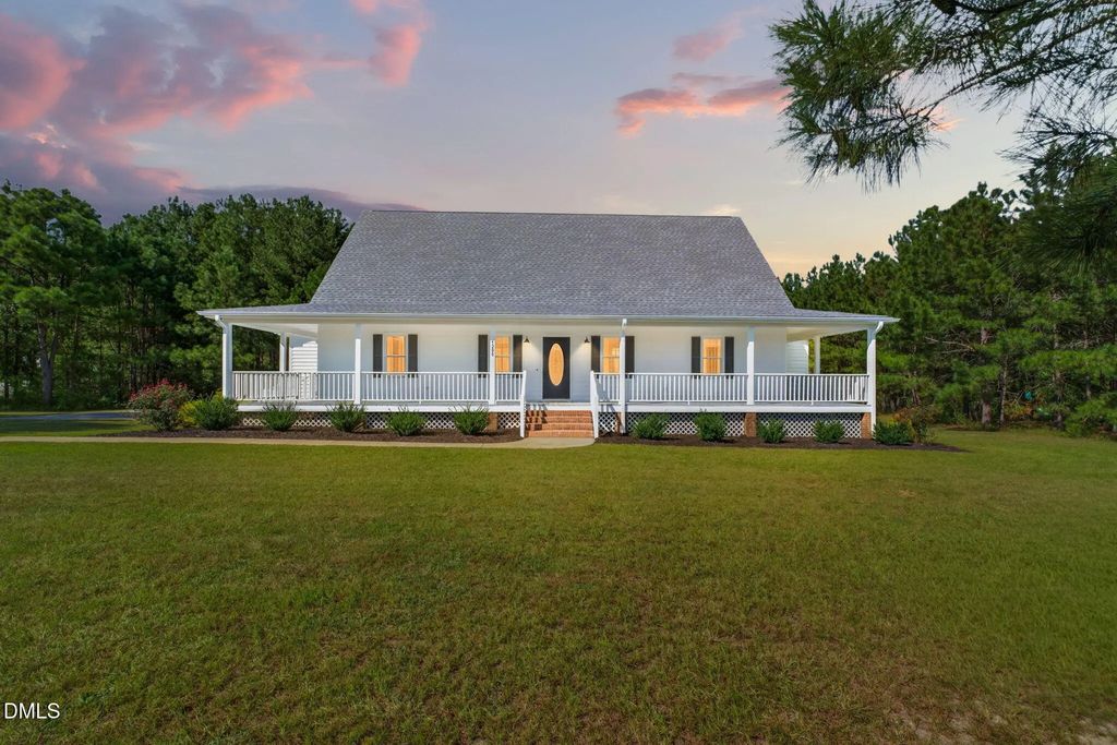 1200 Honeycutt Road, Willow Springs