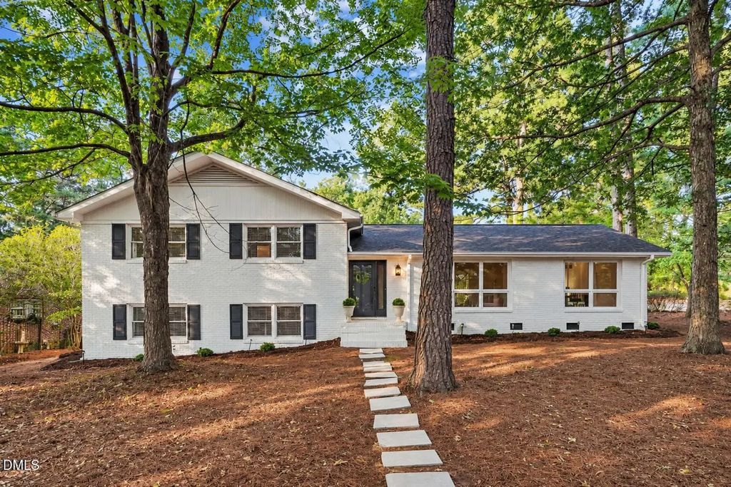 4900 Larchmont Drive, Raleigh