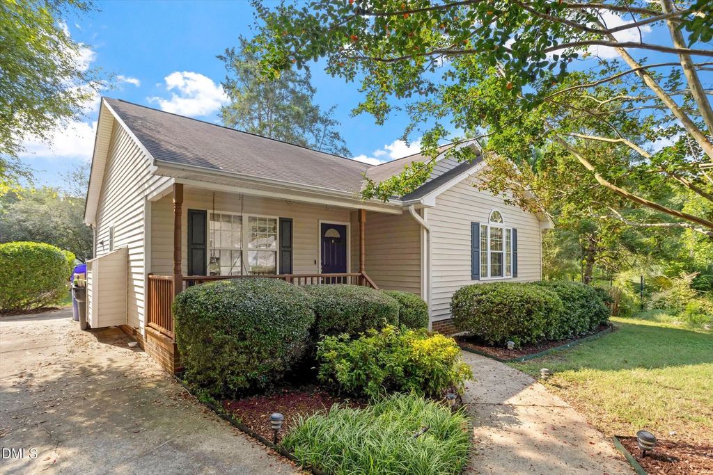 53 Grove Point, Pittsboro