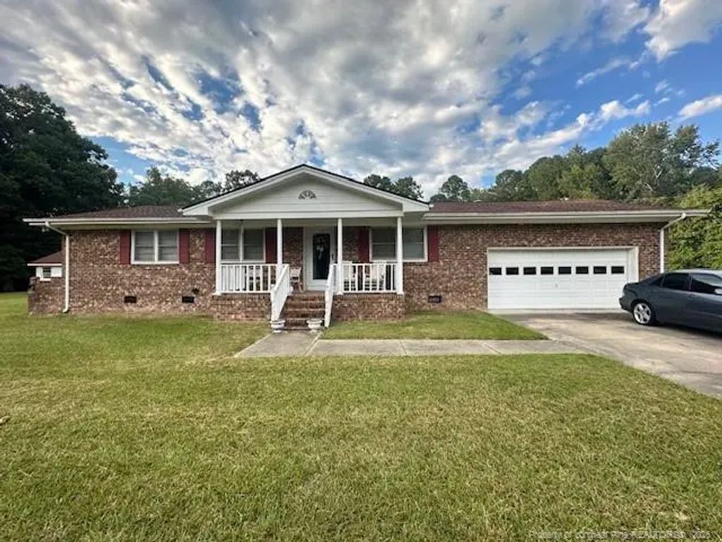 3715 Linden Road, Linden