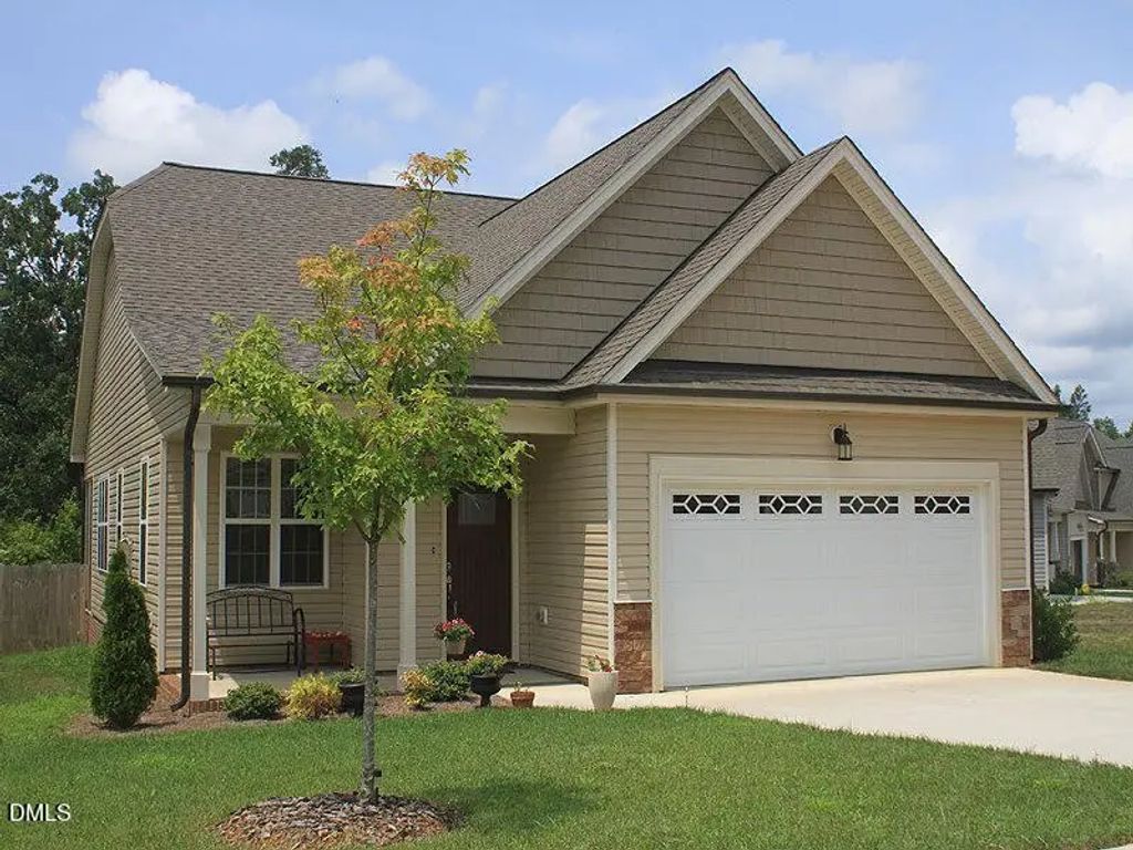 1402 Sweet Gum Way, Mebane