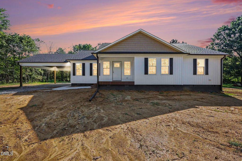 5430 Lake Juno Road, Liberty
