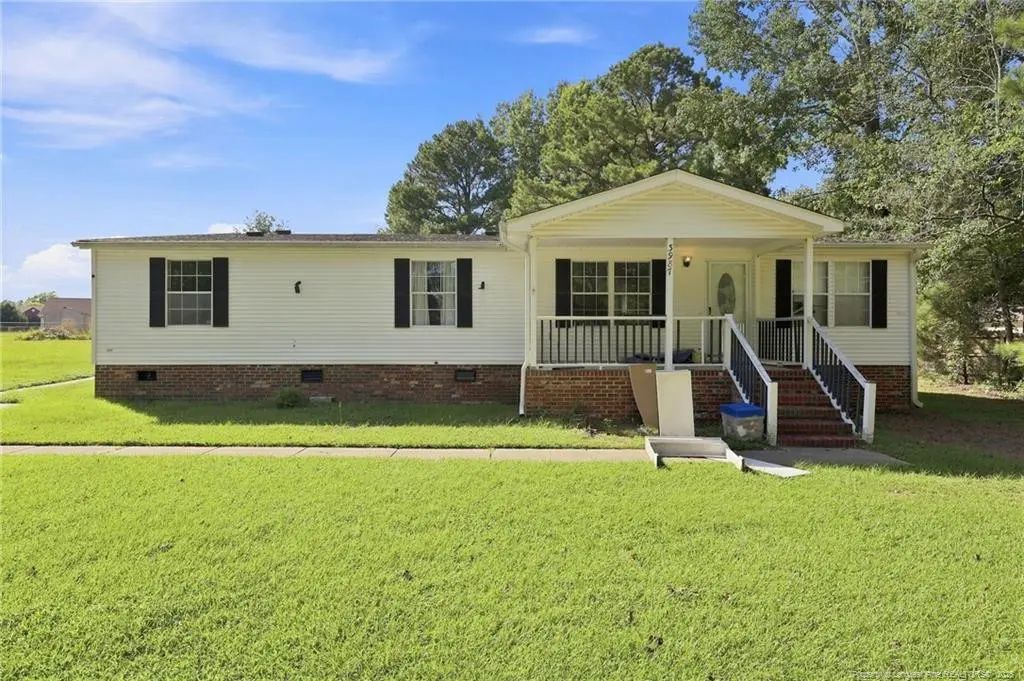 3987 W Frontier Avenue, Fayetteville