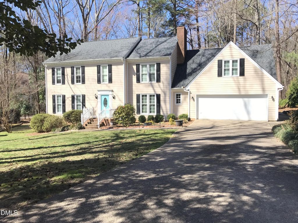 104 Eagle Court, Cary