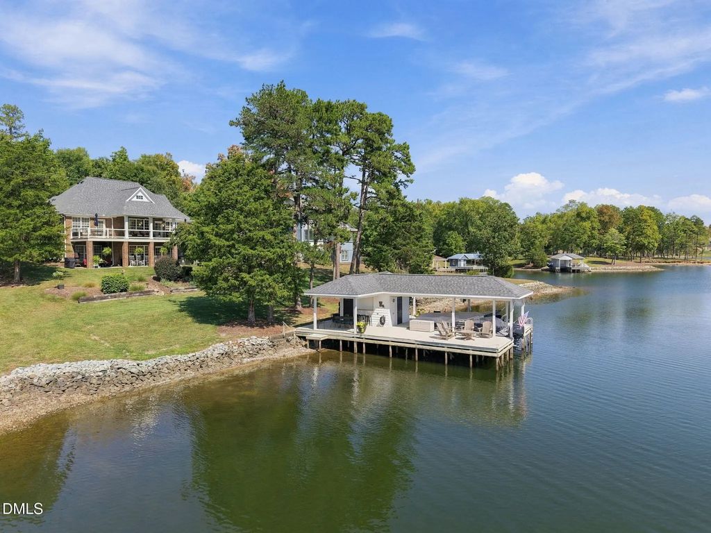 160 Crystal Bay Road, Semora