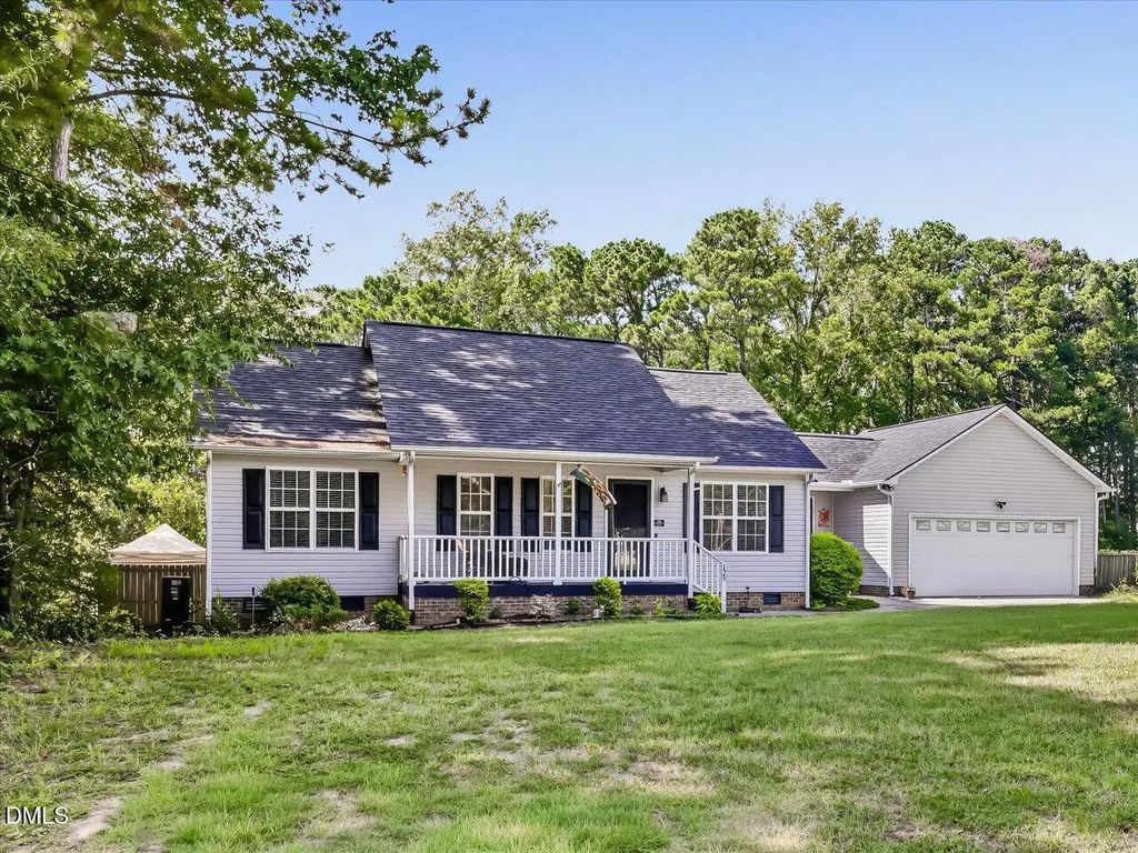 128 Blairwood Drive, Fuquay Varina