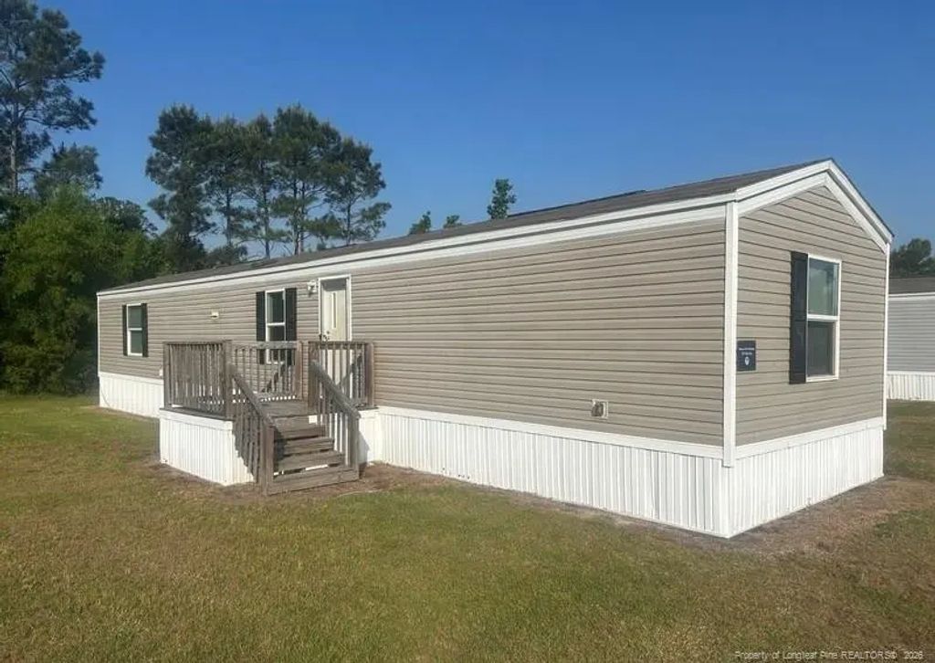 159 Banyan Ave, Lumberton