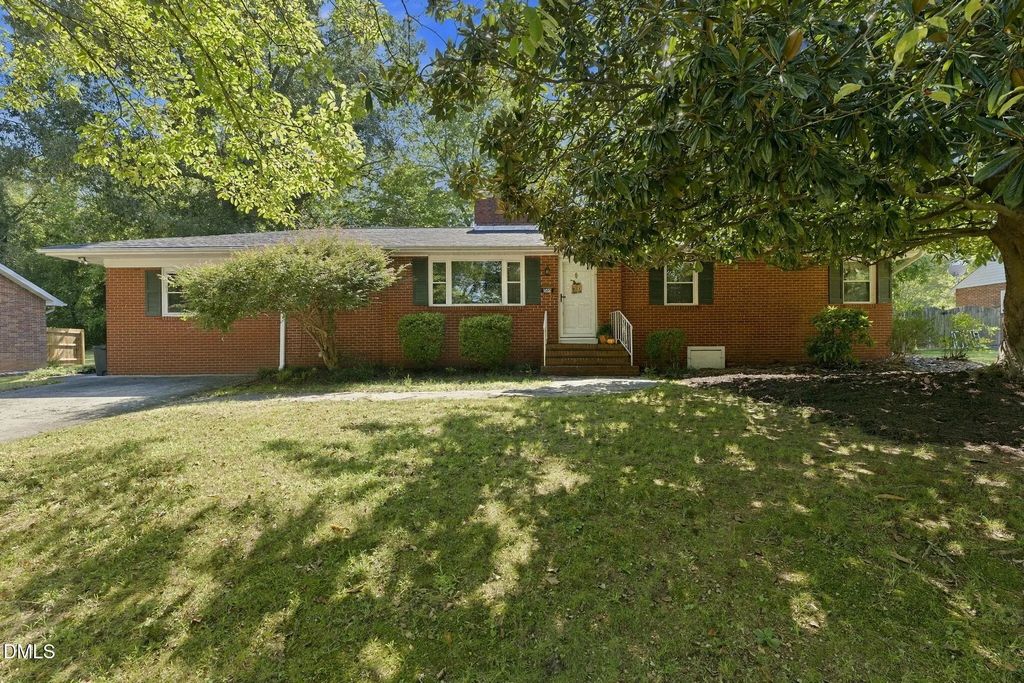 505 Paris Street, Graham