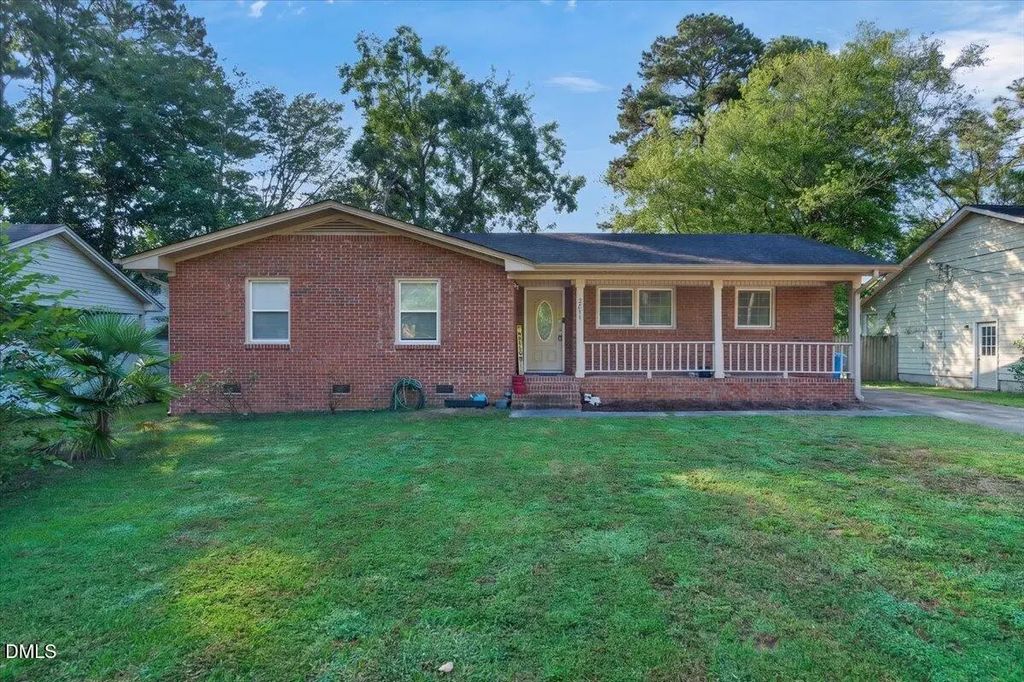 2611 Nw Nottingham Road Nw, Wilson