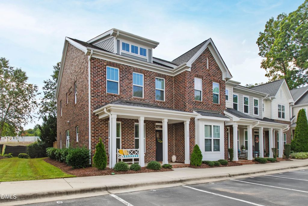 528 Ledbetter Court, Raleigh