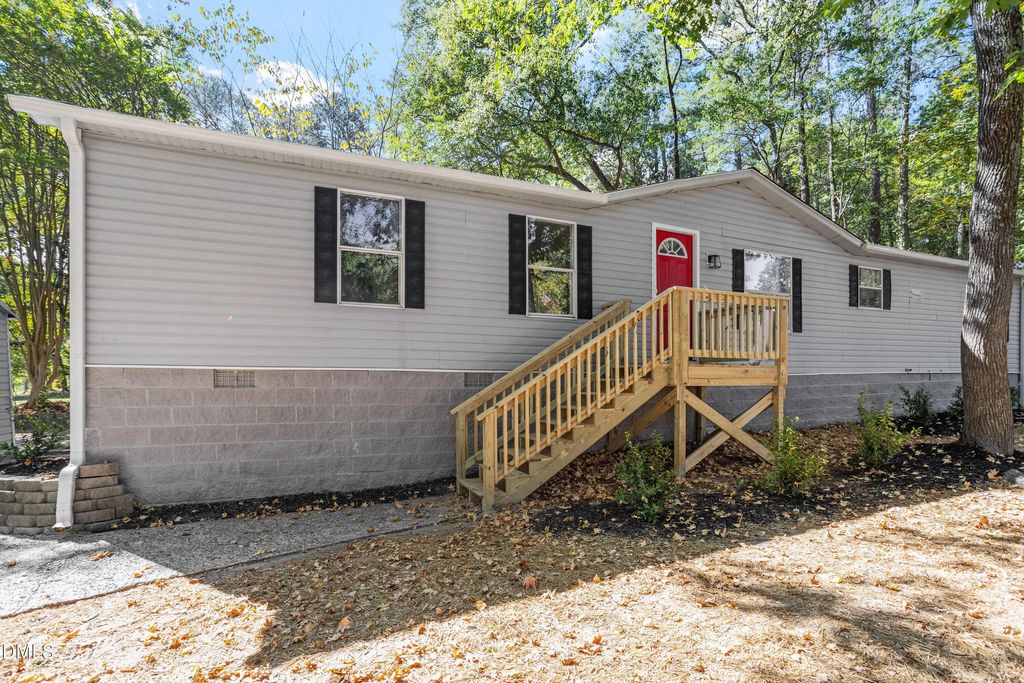 131 Blalock Street, Holly Springs