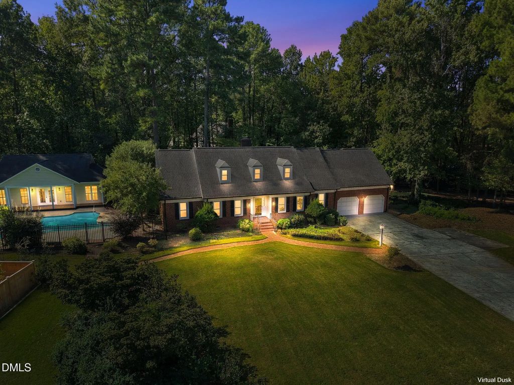 115 Meadowglades Lane, Cary