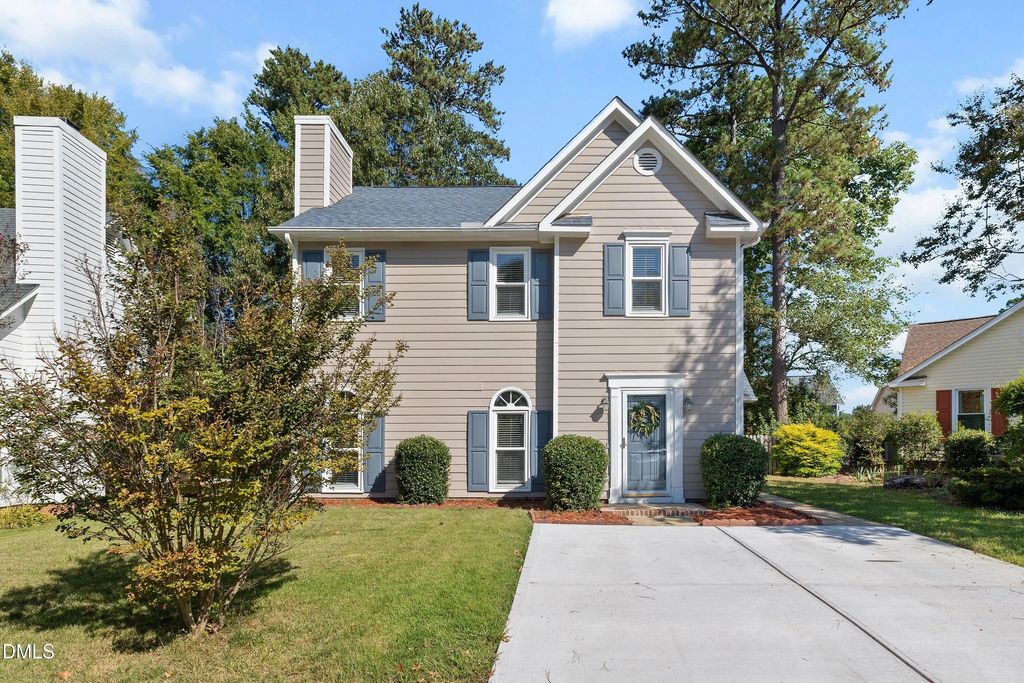 109 Romaine Court, Cary