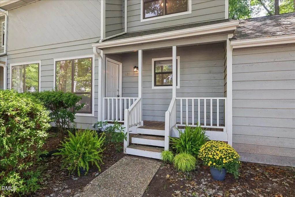 628 Applecross Drive, Cary