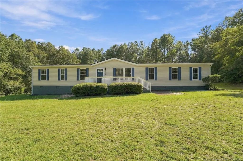 201 Castle Creek Drive, Raeford