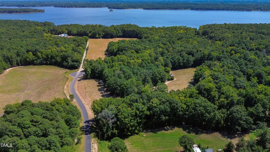 138 Lakeside Drive, Chapel Hill