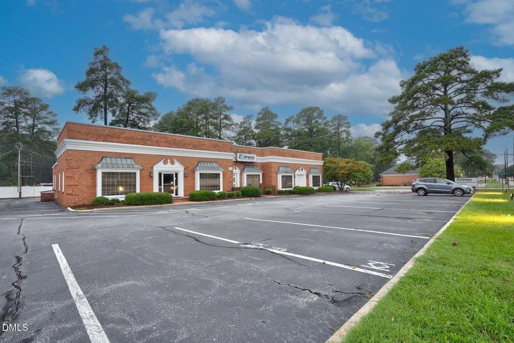2325 Sunset Avenue, Rocky Mount