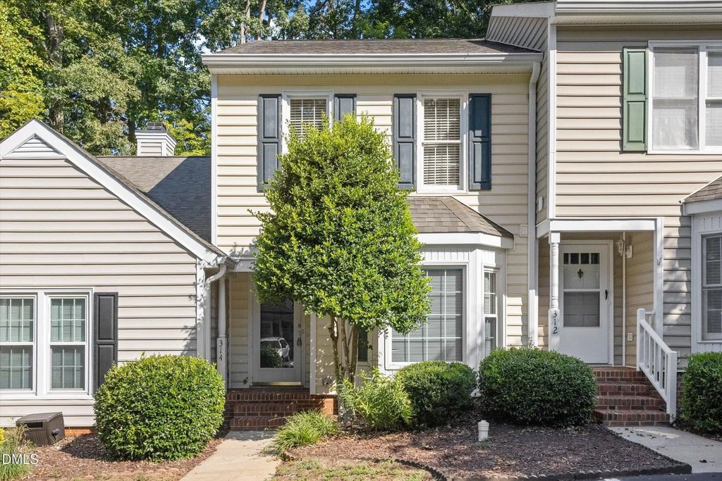 314 Riverwalk Circle, Cary