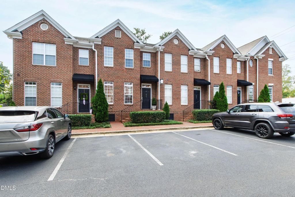 673 Highpark Lane, Raleigh