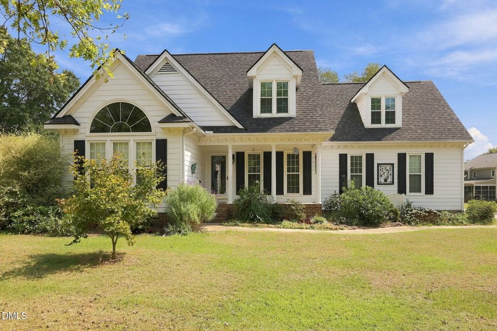41 Pine Croft Road, Angier