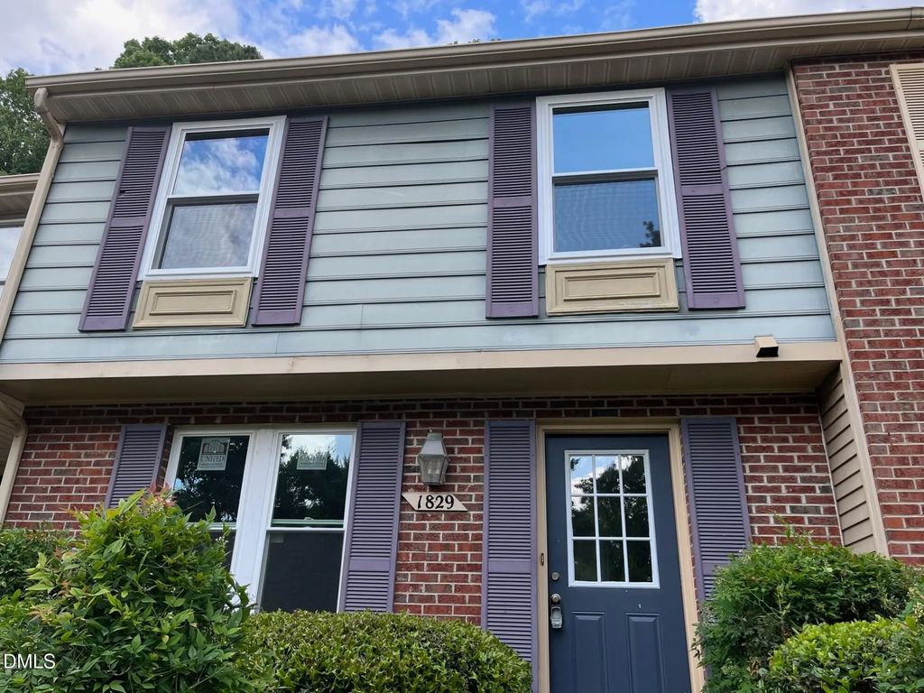 1829 Fox Sterling Drive, Raleigh