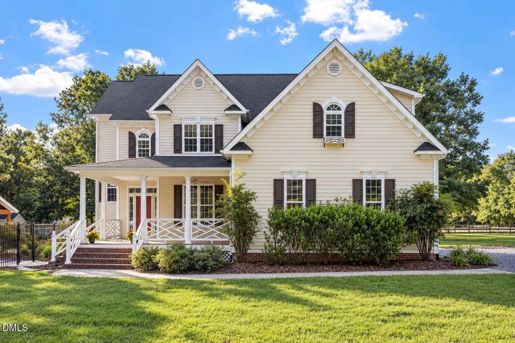 755 Arrowhead Loop, Pittsboro