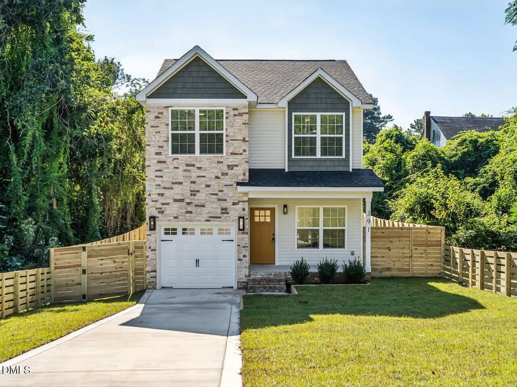 391 S Stephens Street, Southern Pines
