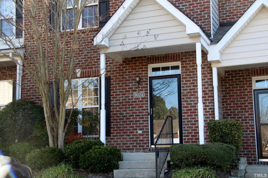 9024 Grassington Way, Raleigh