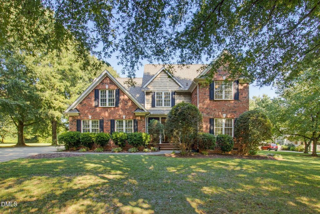 5900 Willow Oak Drive, Mebane