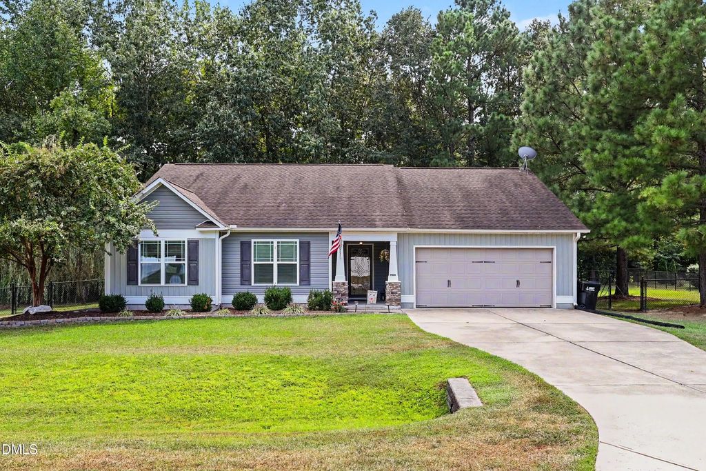 91 Castaway Court, Clayton