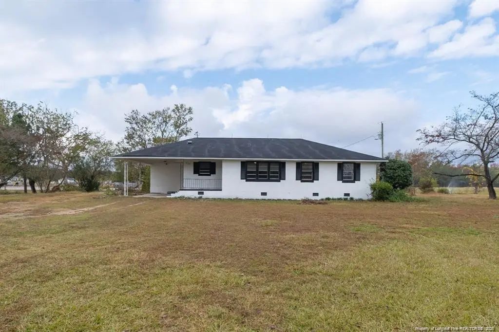 736 Tobermory Road, Fayetteville
