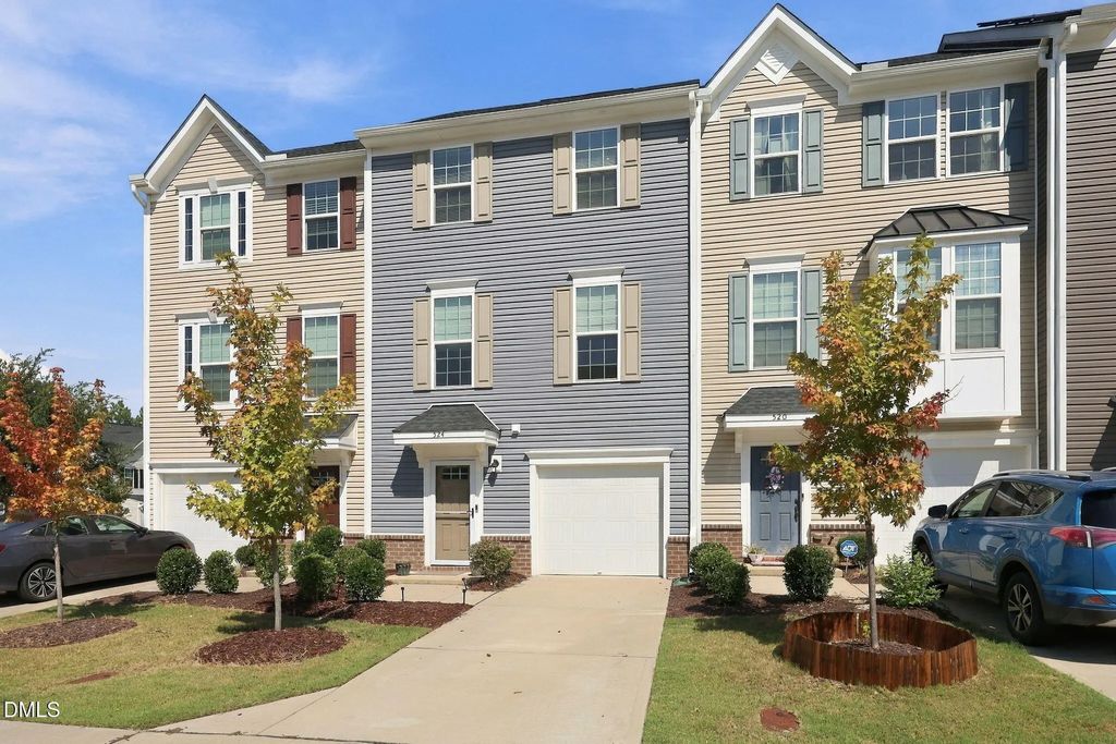 524 Autumn Cure Court, Fuquay Varina